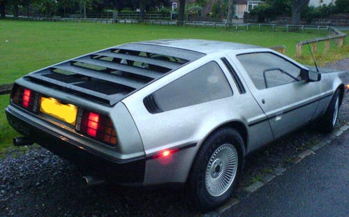 DeLorean DMC-12