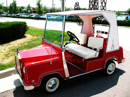 Tiger Woods golf cart